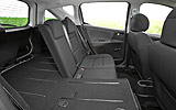Peugeot 207 SW. Modelo 2008. Imagen. Interior. Asiento continuo trasero fraccionable y plegable. 