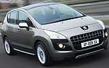 Peugeot 3008. Modelo 2009. Imagen. Exterior. Lateral frontal. Coche en movimiento. Carretera.