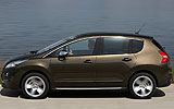 Peugeot 3008. Modelo 2009. Imagen. Exterior. Lateral. Coche en movimiento. Carretera.