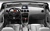 Peugeot 308 CC. Modelo 2009. Imagen. Interior. Salpicadero. Volante. Consola central. Navegador. Palanca de cambios autom�tica. Asientos.