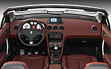 Peugeot 308 CC. Modelo 2009. Imagen. Interior. Salpicadero. Volante. Navegador. Palanca de cambios autom�tica. 