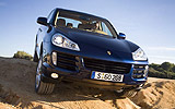 Porsche Cayenne. Modelo 2008. Imagen. Exterior. Frontal. Coche parado. Azul marino.