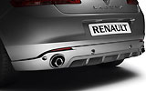 Renault Laguna Coup�. Modelo 2009. Imagen exterior. Kit aerodin�mico. Fald�n posterior. Salida de escape. Difusor. Estudio.