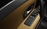 Renault Laguna Coup�. Modelo 2009. Imagen. Interior. Detalle puerta. Elevalunas el�ctrico.