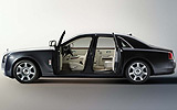 Rolls-Royce 200EX. Prototipo 2009. Imagen exterior. Lateral. Coche parado. Estudio. Puertas traseras que se abren de delante hacia atr�s. Gris.