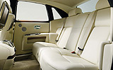 Rolls-Royce 200EX. Prototipo 2009. Imagen interior. Asientos traseros tapizados en piel.