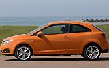 Seat Ibiza. Modelo 2008. Imagen. Carrocer�a SportCoup�. Tres puertas. Lateral. Parado. Llantas aleaci�n. 17 pulgadas. Naranja Lumina