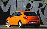 Seat Ibiza. Modelo 2008. Imagen. Carrocer�a SportCoup�. Tres puertas. Lateral- posterior. Est�tico. Llantas aleaci�n. 17 pulgadas. Naranja Lumina