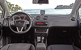 Seat Ibiza. Modelo 2008. Imagen. Interior. Salpicadero- volante. Radio CD. Conexi�n USB compatible con iPod.