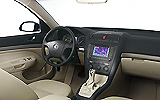 Skoda Octavia. Modelo 2009. Imagen. Interior. Berlina. 5 puertas. Salpicadero. Asientos. Piel. Cambio manual. Navegador.