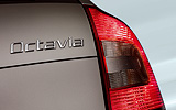 �koda Octavia. Modelo 2009. Carrocer�a Combi (familiar). Imagen. Exterior. Detalle piloto derecho.