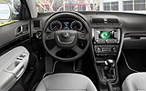 �koda Octavia. Modelo 2009. Imagen. Interior. Volante. Salpicadero. Palanca de cambios autom�tica.