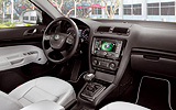 �koda Octavia. Modelo 2009. Imagen. Interior. Volante. Salpicadero. Palanca de cambios autom�tica. Asientos.