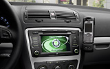 �koda Octavia. Modelo 2009. Imagen. Interior. Consola central. Navegador. Radio CD. Palanca de cambios autom�tica.