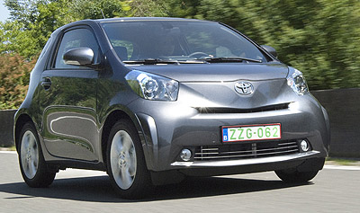 Toyota iQ. Modelo 2009
