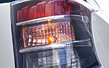 Toyota iQ. Modelo 2009. Imagen. Detalle piloto.