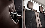 Toyota iQ. Modelo 2009. Imagen. Interior. Volante. Detalle posavasos. Asientos traseros.