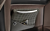 Toyota iQ. Modelo 2009. Imagen. Interior. Guarda objetos.