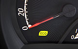 Toyota iQ. Modelo 2009. Imagen. Interior. Detalle cuentakil�metros.