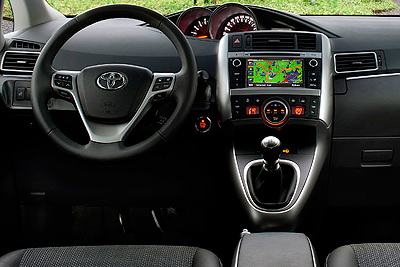 Toyota Verso. Modelo 2013