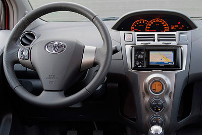 Toyota Yaris. Modelo 2010.
