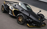 Tramontana R. Modelo 2009. Imagen. Exterior. Lateral frontal. Coche parado. Carretera. Negro.