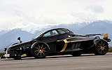 Tramontana R. Modelo 2009. Imagen. Exterior. Lateral. Coche parado. Carretera. Negro.