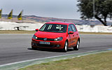 Volkswagen Golf 5p Sport 1.4 TSI 122 CV DSG 7 vel. Modelo 2009. Prueba de larga duraci�n. Imagen. Exterior. Frontal lateral. Coche en movimiento. Circuito del Jarama.