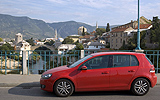 Volkswagen Golf 5p Sport 1.4 TSI 122 CV DSG 7 vel. Modelo 2009. Prueba de larga duraci&oacute;n. Imagen. Puente Stari Most. Mostar (Bosnia). 