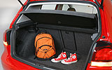Volkswagen Golf 5p Sport 1.4 TSI 122 CV DSG 7 vel. Modelo 2009. Prueba de larga duraci&oacute;n. Imagen. Interior. Detalle maletero con carga.
