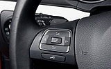 Volkswagen Golf 5p Sport 1.4 TSI 122 CV DSG 7 vel. Modelo 2009. Prueba de larga duraci�n. Imagen. Interior. Detalle mandos en el volante. Ordenes de voz. Tel�fono. Volumen y selecci�n de men�.