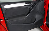 Volkswagen Golf 5p Sport 1.4 TSI 122 CV DSG 7 vel. Modelo 2009. Prueba de larga duraci�n. Imagen. Interior. Puerta del conductor. Elevalunas el�ctrico.