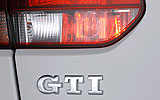 Volkswagen Golf GTI. Modelo 2009. 3 puertas. Imagen. Exterior. Detalle anagrama.