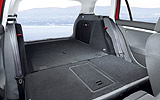 Volkswagen Golf Variant. Gama 2008. Imagen. Interior. Superficie del maletero enrasada con los asientos trasros. Port�n abierto.