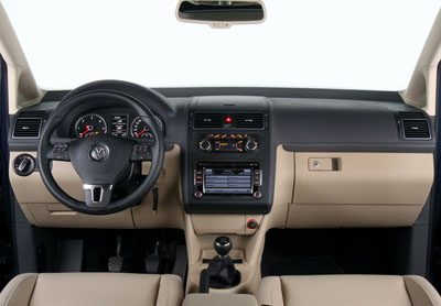 Volkswagen Touran. Modelo 2011.