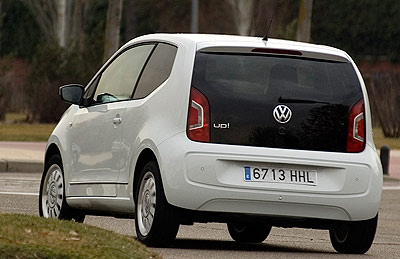 Volkswagen up!. Modelo 2012.
