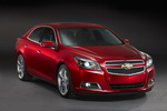 Chevrolet Malibu Gama Malibu (Versi&oacute;n para EE.UU.) Gama Malibu (Versi&oacute;n para EE.UU.) Turismo Exterior Frontal-Lateral 4 puertas