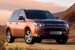 Mitsubishi Outlander Gama Outlander Gama Outlander Todo terreno Exterior Lateral-Frontal 5 puertas