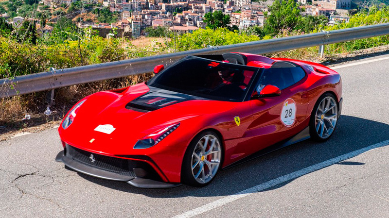Ferrari F12 TRS. Modelo 2014