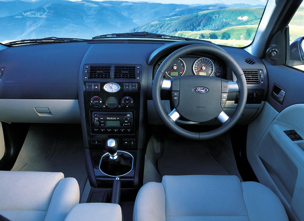 interior1.jpg