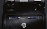 Maybach 57 S. Modelo 2006. Imagen interior. Consola central.