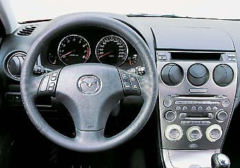 Salpicadero del Mazda6