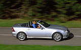 SLK 32 AMG conducido por Bernd Schneider 