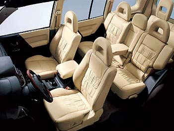 Interior del Montero 5p GLS Kaiteki