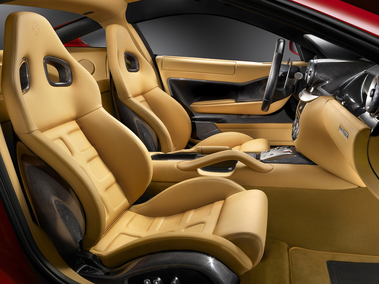 Ferrari 599 GTB F1. Modelo 2008. Imagen grande. Interior. Asientos. Volante.