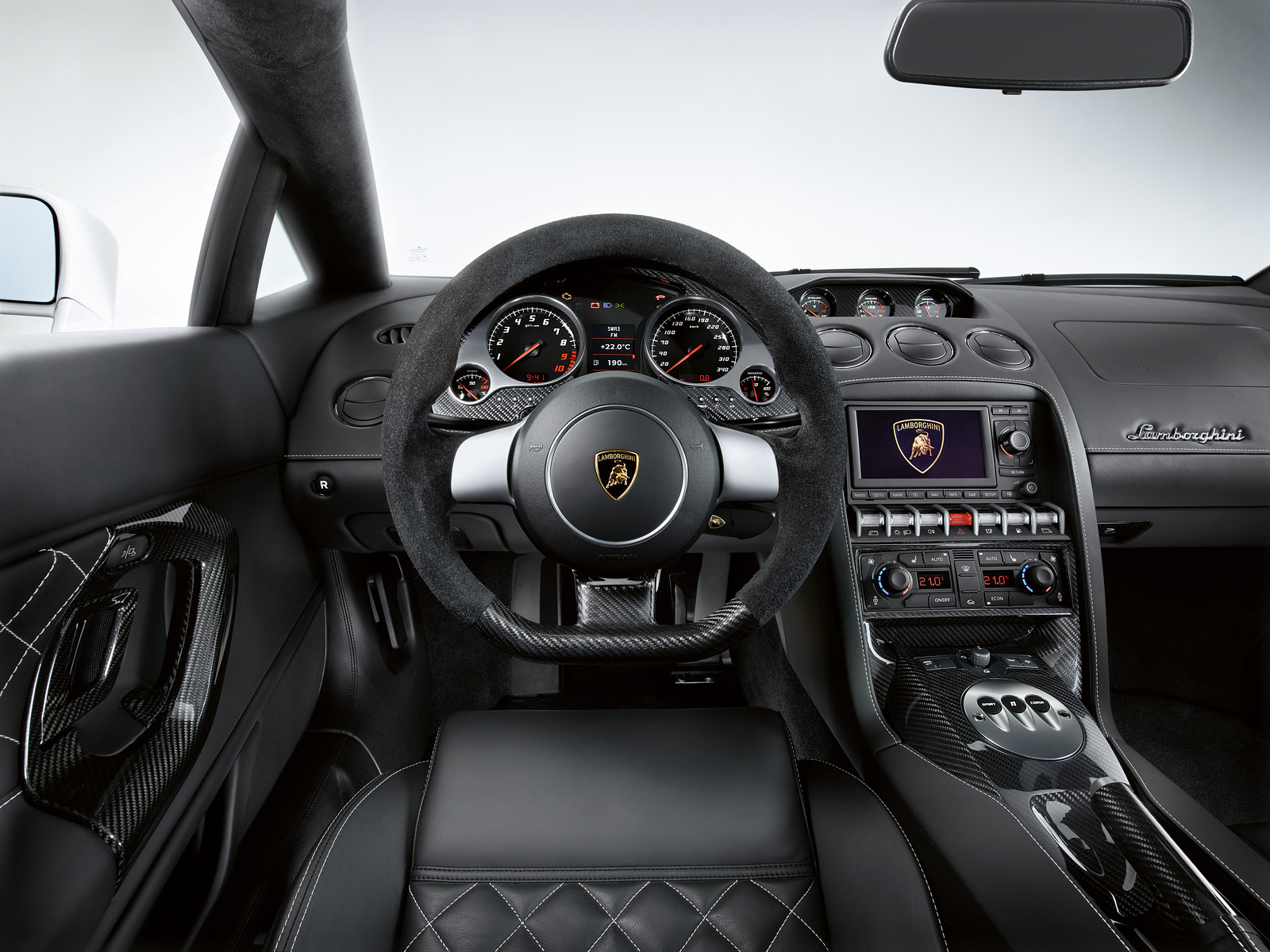 Lamborghini�Gallardo LP560-4 Coup�. Modelo 2008. Imagen grande. Interior. Salpicadero. Volante. 