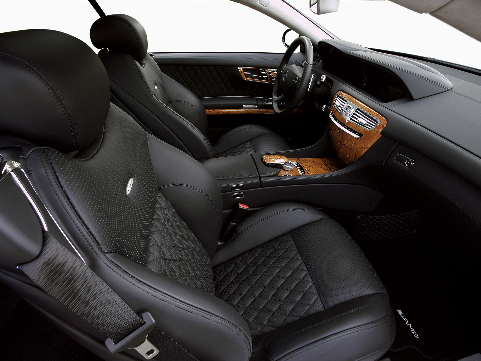 Mercedes-Benz�CL 63 AMG. Modelo 2008. Imagen grande. Interior. Asientos. Volante. Consola central.