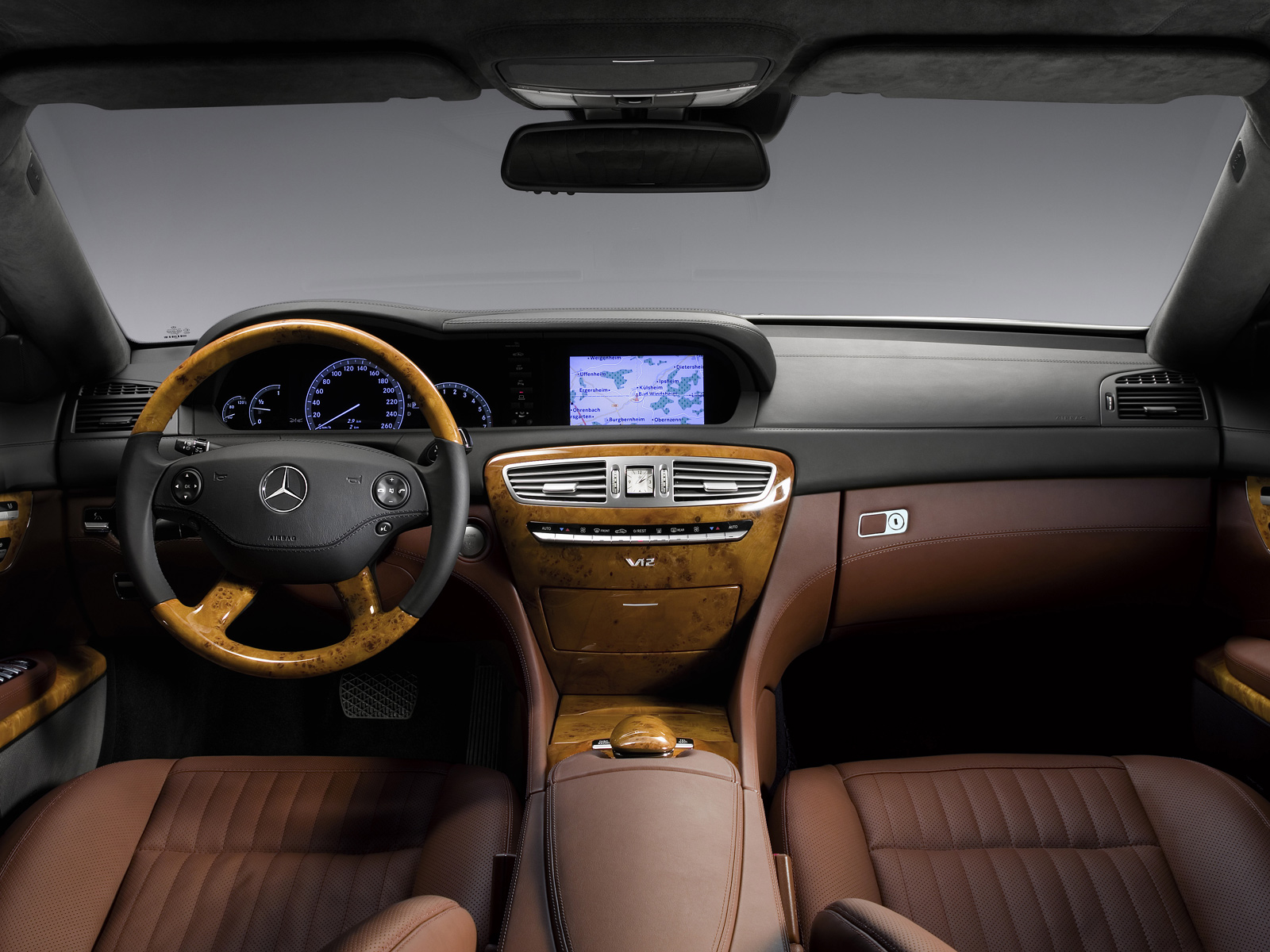 Mercedes-Benz�CL 65 AMG. Modelo 2008. Imagen grande. Interior. Volante. Consola central.