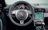 Porsche&nbsp;911 GT2. Modelo 2008. Imagen. Interior. Volante ajustable manualmente en altura y profundidad. Cuentarrevoluciones. Cuenta kil&oacute;metros. Ordenador de viaje. Palanca de cambios.
