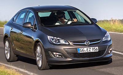 Foto de - opel astra 2012